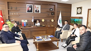 Rektör Sarıbıyık makamını Ela Akova’ya devretti 