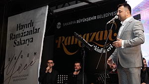 Tarık Genç sevenleriyle buluştu 