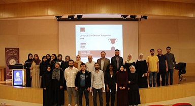 Arapça Öğrenci Topluluğundan Şiir Okuma Yarışması 