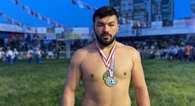 Büyükşehir'in pehlivanı Sakarya'nın gururu oldu 