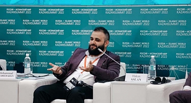 Dr. Öğr. Üyesi Hakan Aslan, Kazan Zirvesine Sakarya Üniversitesini Temsil Etti 