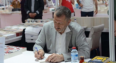 Eski Millî Eğitim Bakanı Ziya Selçuk SAÜFEST'te 