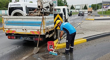 Kuvvetli yağış esnasında Büyükşehir’den anında müdahale 