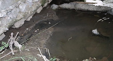 LAĞIM SUYUNU DEREYE AKITIYORLAR 