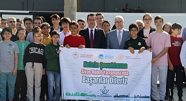 Sakaryalı Öğrencilerimiz Robot Yarışmasına Uğurlandılar 