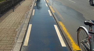 Temizlik çalışmalarıyla bisiklet yolları daha güvenli hale getiriliyor 