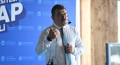 TÜBİTAK Başkanı Hasan Mandal SAÜFEST’te Öğrencilerle Bir Araya Geldi 