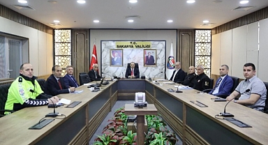 Vali Kaldırım Başkanlığında Bayram Tedbirleri ve Trafik Değerlendirme Toplantısı Gerçekleştirildi