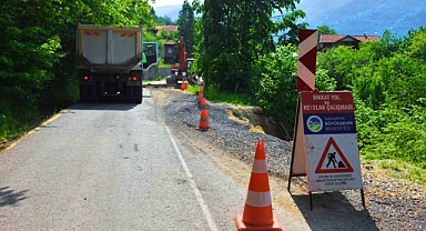 Yol çöktü, tehlikeyi Büyükşehir önledi 