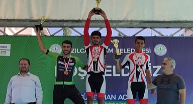 Büyükşehir bisiklette madalyaları bırakmıyor 