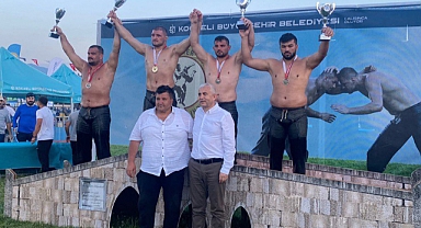 Büyükşehir’in pehlivanları kürsüye çıktı 