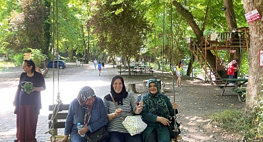 Büyükşehir yaşlıları yalnız bırakmıyor 