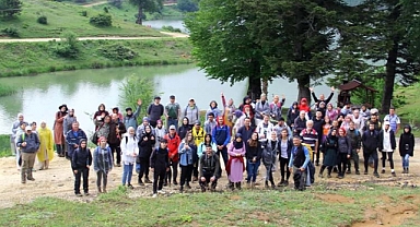 Doğa yürüyüşleri Karagöl’de devam etti 