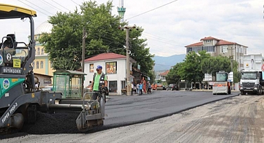 Geyve’de Umurbey Caddesi yenileniyor 