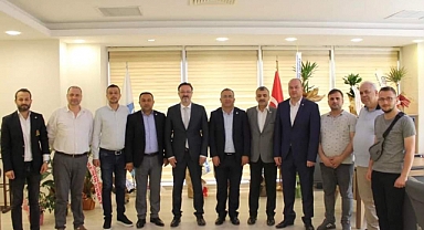 İYİ Parti Adapazarı teşkilatı İnşaat Mühendisleri odasını ziyaret etti 