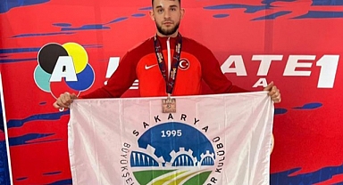 Milli karateci Fatih Şen bronz madalyanın sahibi oldu 