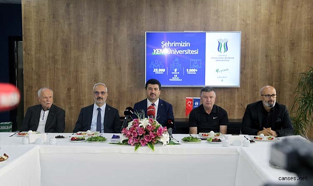 Rektör Sarıbıyık basın mensuplarıyla bir araya geldi