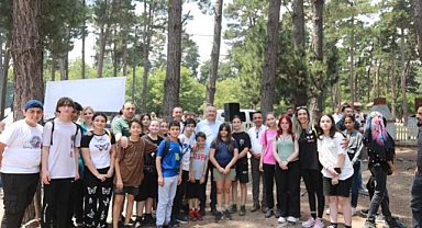 Şehrin Kalbinde Mutlu Yürüyüş 