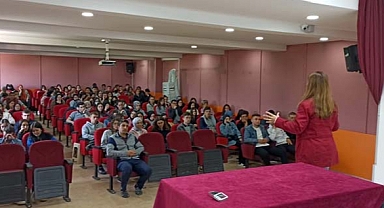 Ziraat Fakültesi üniversite adaylarıyla buluştu 