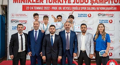 Minik judocular kürsüyü boş bırakmadı 