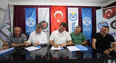 Akyazı Belediyesi’nde sözleşme sevinci 