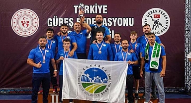 Büyükşehir güreş takımı Türkiye 1. Ligi’ne yükseldi