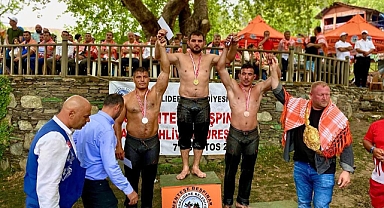 Büyükşehir’in pehlivanı kürsünün zirvesine çıktı 