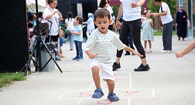 Geleneksel Çocuk Şenliğinde minikler çok eğlendi 