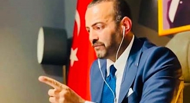 İYİ PARTİLİ UYKUR, 17 AĞUSTOS DEPREMİ'NDE HAYATINI KAYBEDENLERİ ANDI 