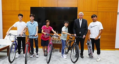 Kerem’in hüznü son buldu: Kaybettiğinin yerini Başkan Yüce doldurdu 