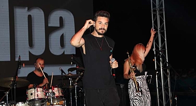 Kolpa konserine rekor katılım: Millet Bahçesi’nde görsel şölen 