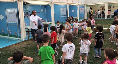 Minikler Çocuk Bahçesi’nde Eğlenirken Öğreniyor 