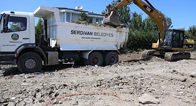 Serdivan Belediyesi Yol Ağını Güçlendiriyor 