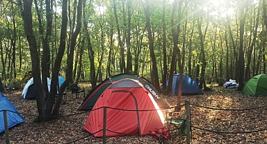 Babalar, çocuklarıyla kampta: Sonbaharı Macera Park’ta harika bir hafta sonuyla karşıladılar 