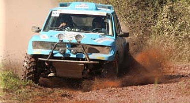 Şampiyonlar Sakarya’da tozu dumana kattı: Türkiye’nin en büyük off-road yarışı başladı