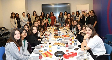 SEDAS'̧ın Next projesinde öğrenciler Sepaş Enerjiyi ziyaret etti 