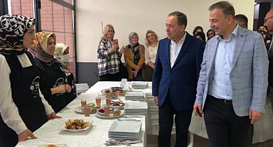 22 KADIN, EN GÜZEL AYVA YEMEĞİ İÇİN YARIŞTI 