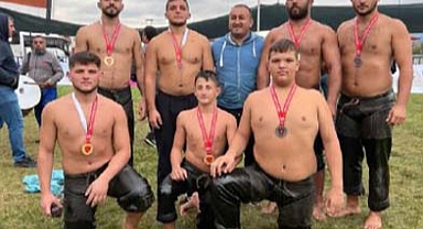 Büyükşehir pehlivanlarından önemli başarı 