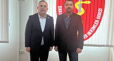 İYİ Parti Adapazarı İlçe Başkanlığı Veterinerler Odasını ziyaret etti 