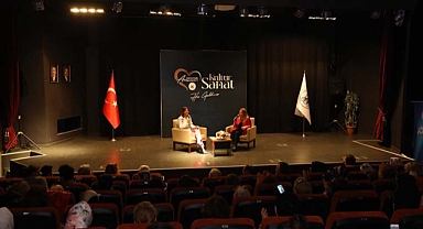 Açelya Akkoyun Sevenleri ile Buluştu 