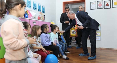 BAŞKAN FEVZİ KILIÇ ÖĞRETMENLER GÜNÜ’NÜ KUTLADI 