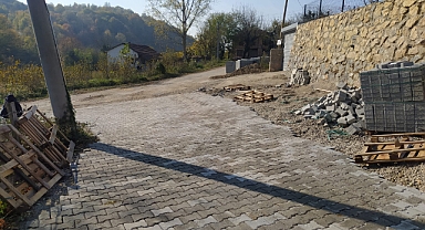 BELEDİYE EKİPLERİ GÜLDİBİ MAHALLESİNDE 