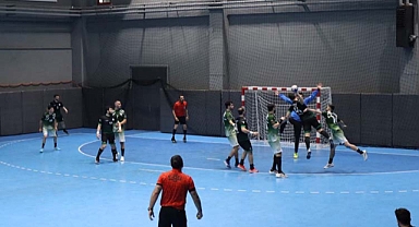 Büyükşehir hentbol zirve takibini sürdürüyor 