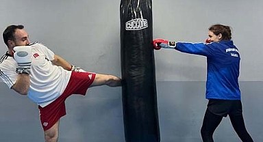 Büyükşehir kick boks sporcuları Avrupa Şampiyonası’nda 