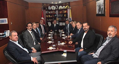 CHP Grup Başkanvekili Özgür Özel fındığı sordu… 