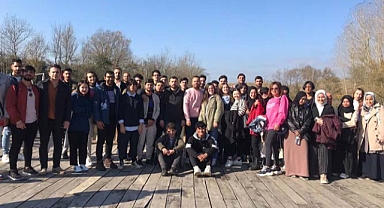 Farklı renklerden misafirler Sakarya’yı Büyükşehir’le keşfetti 