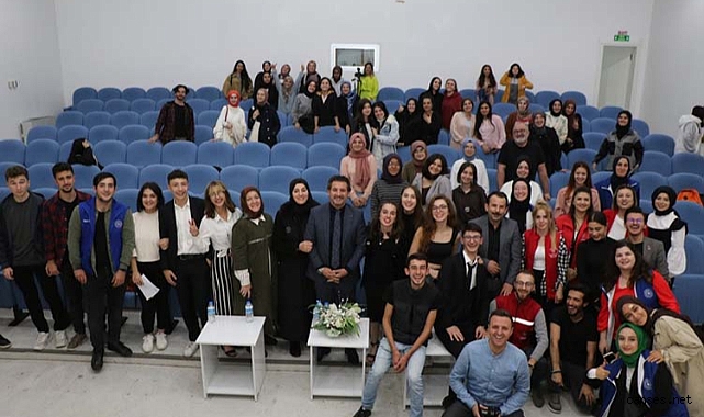 GENÇLİK MERKEZİNDEN MUHTEŞEM GECE