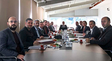 SUBÜ’de hedef MYO projelerini artırmak 