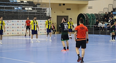 Başkan Yüce, teknik ekip ve sporcuları kutladı 