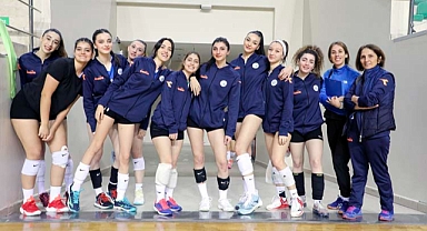 Bölgesel voleybol liginde şampiyon SUBÜ 